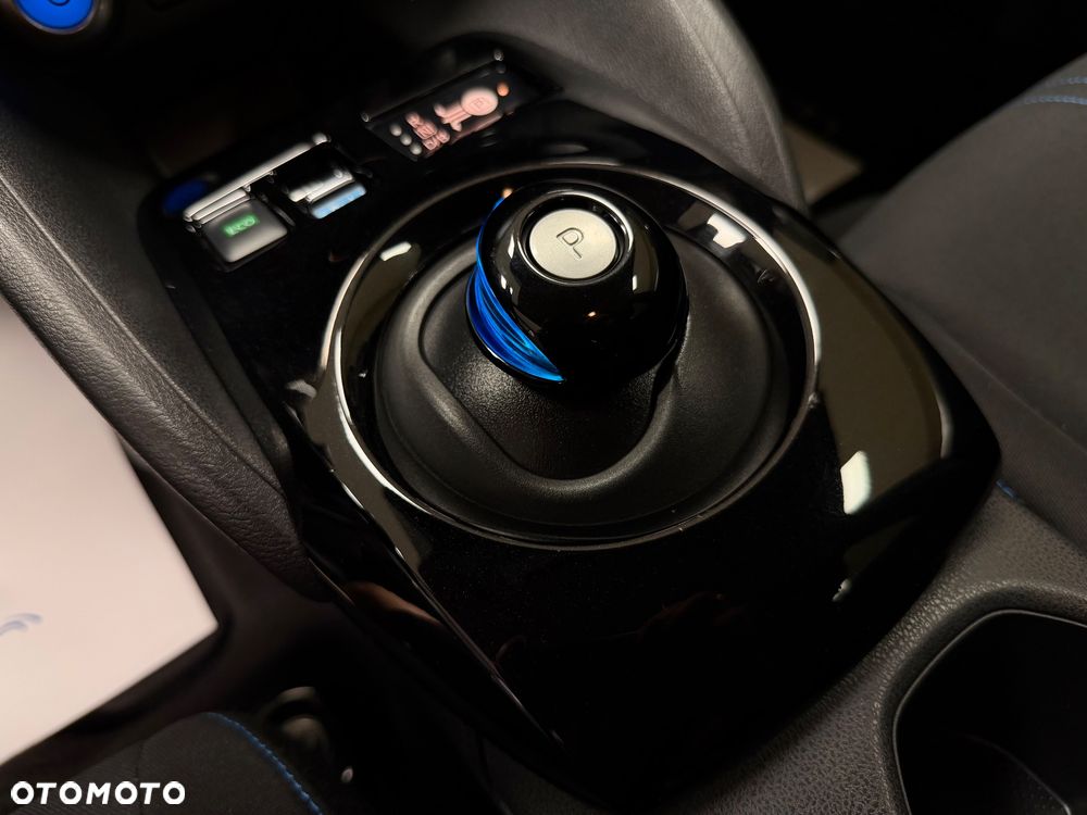 Nissan Leaf 40kWh N-Connecta - 14