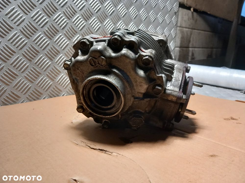 TOYOTA RAV4 SKRZYNIA ROZDZIELCZA REDUKTOR 2.2D W821W100 - 2