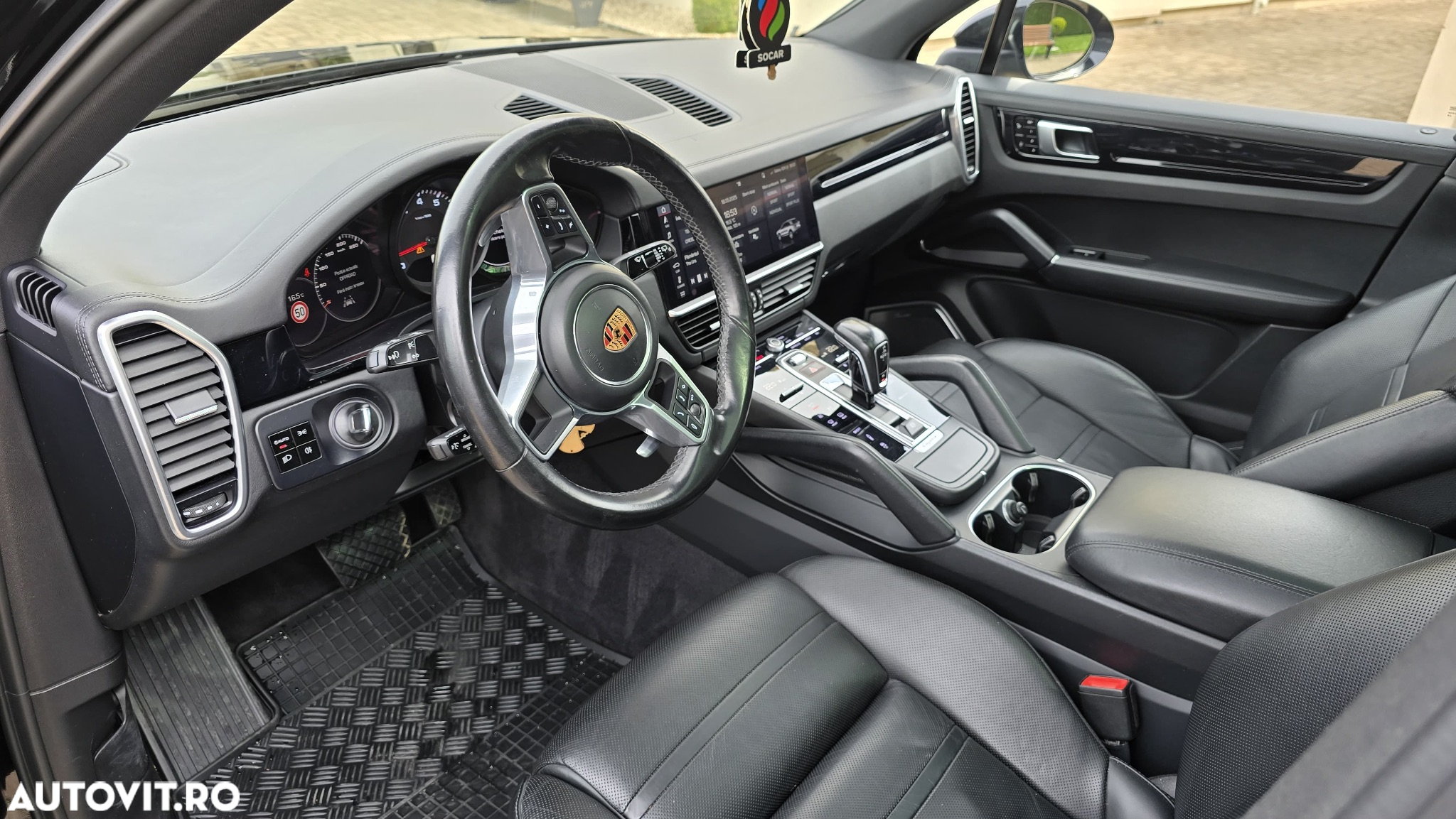 Porsche Cayenne - 17