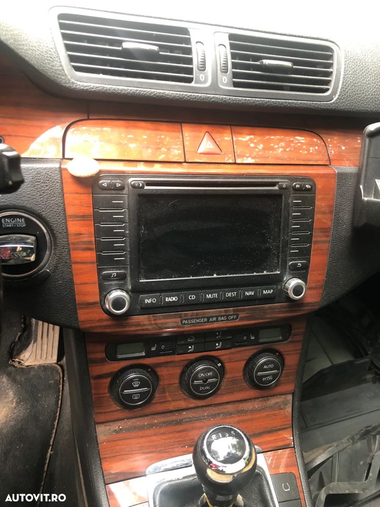 Dezmembrez VW Volkswagen Passat B6 break negru trapa - 7
