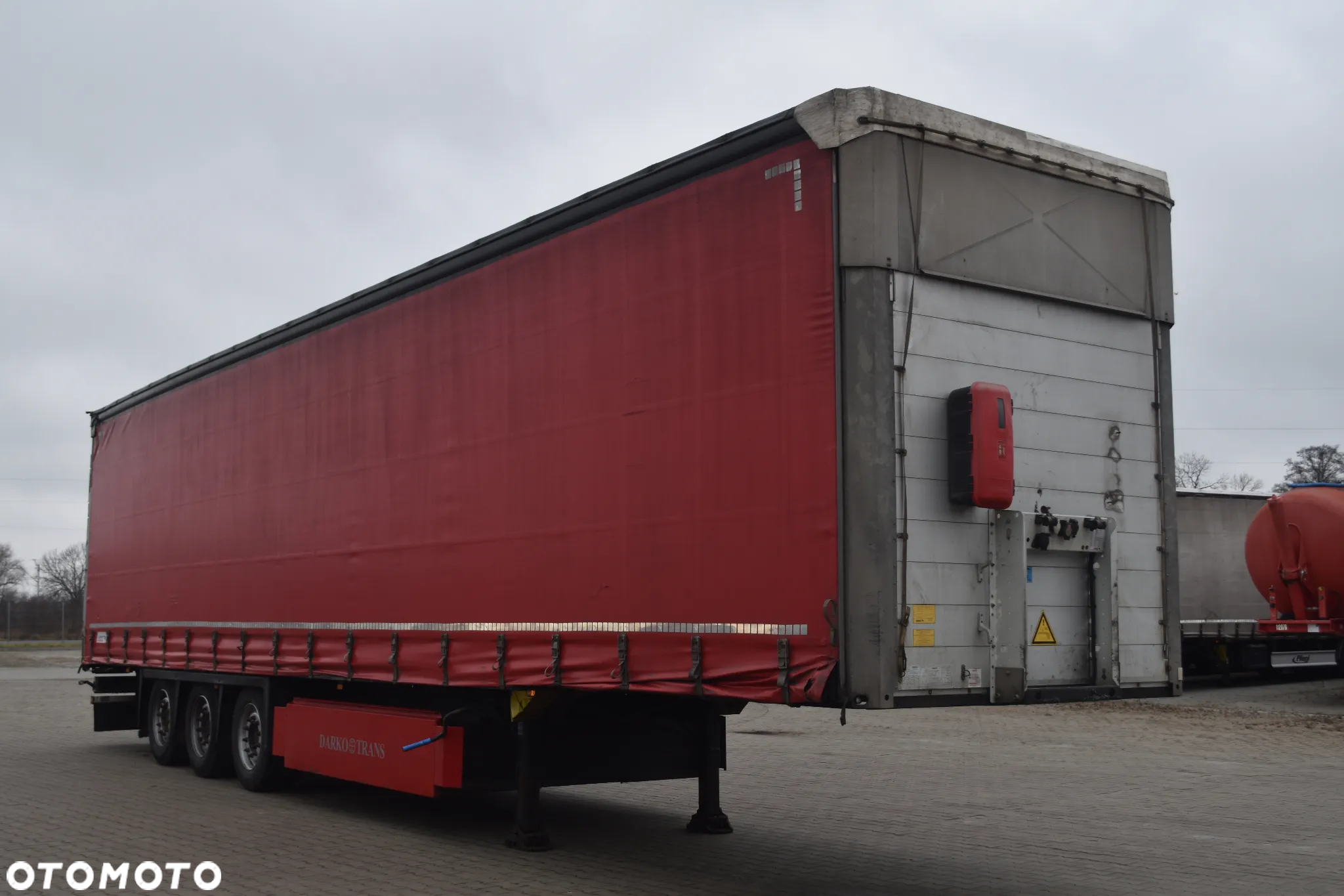 Schmitz Cargobull SCB - 8