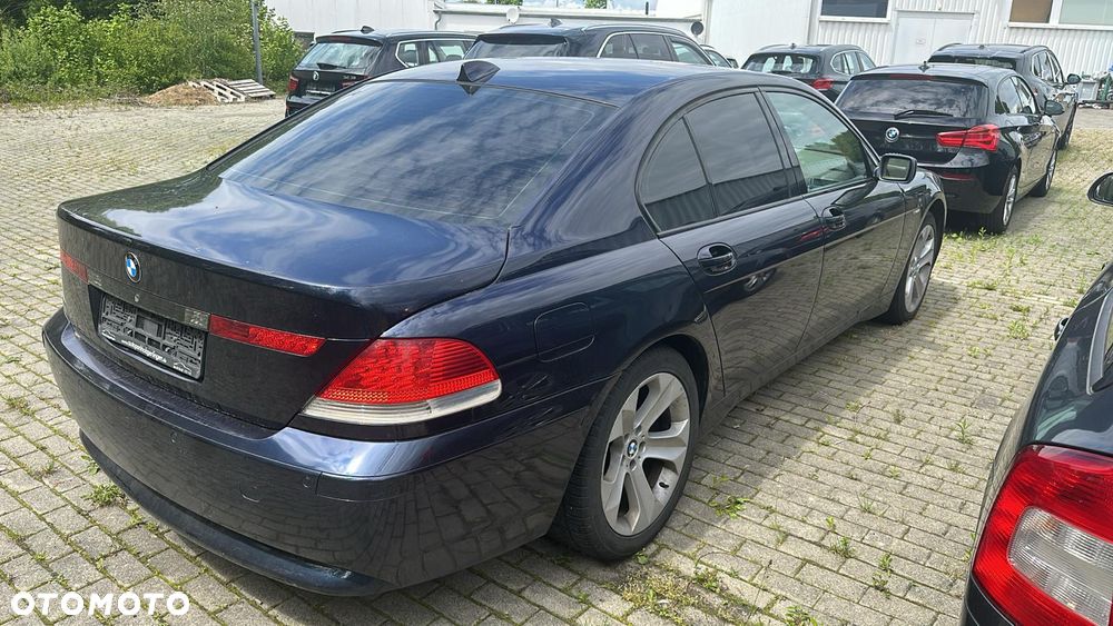 BMW Seria 7 735Li - 4