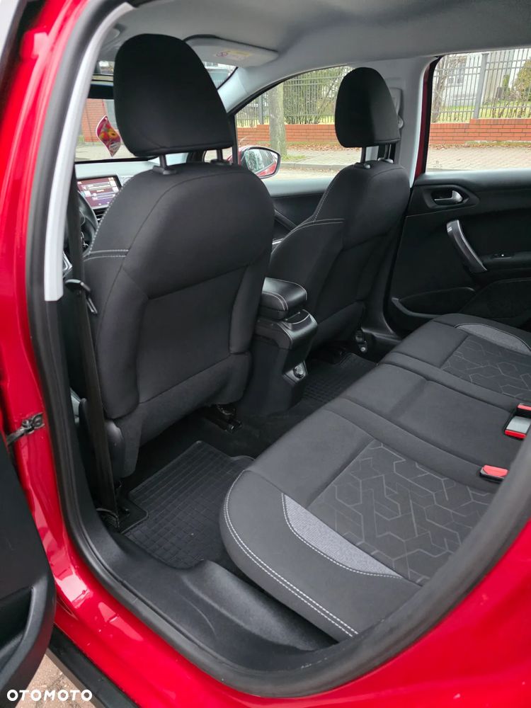 Peugeot 2008 PureTech 110 Style - 18