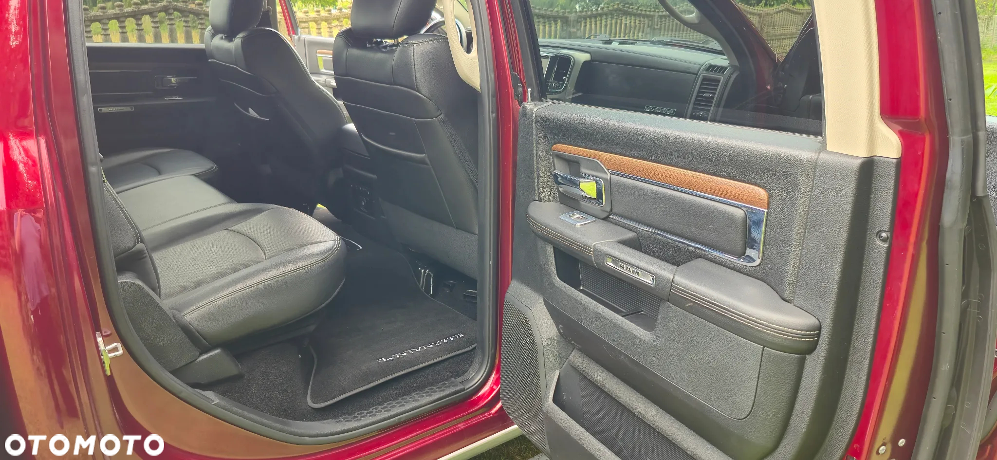Dodge RAM 1500 5.7 4x4 - 16