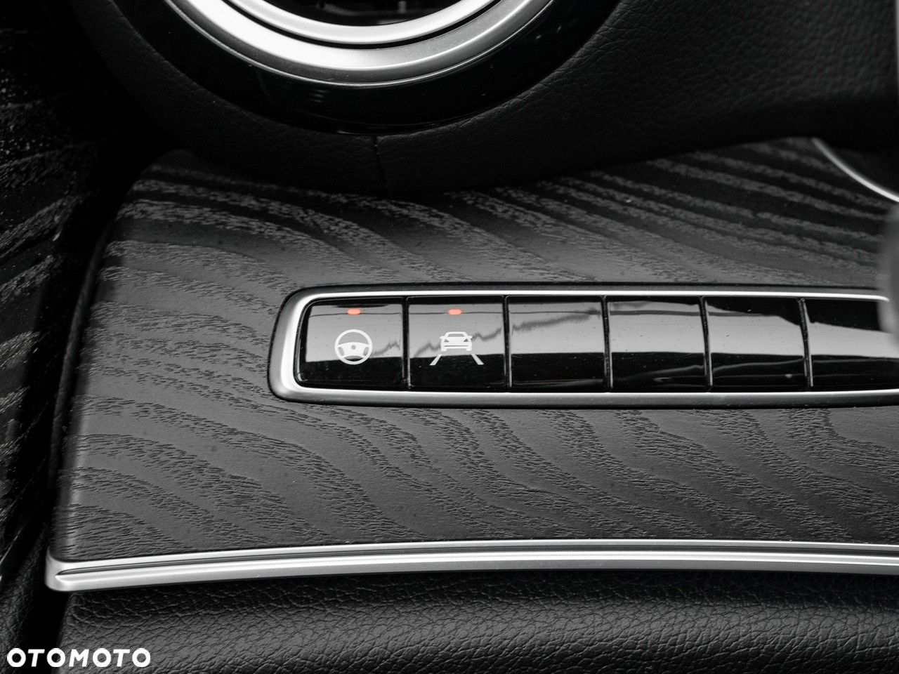 Mercedes-Benz Klasa E 350 d 4-Matic 9G-TRONIC - 22