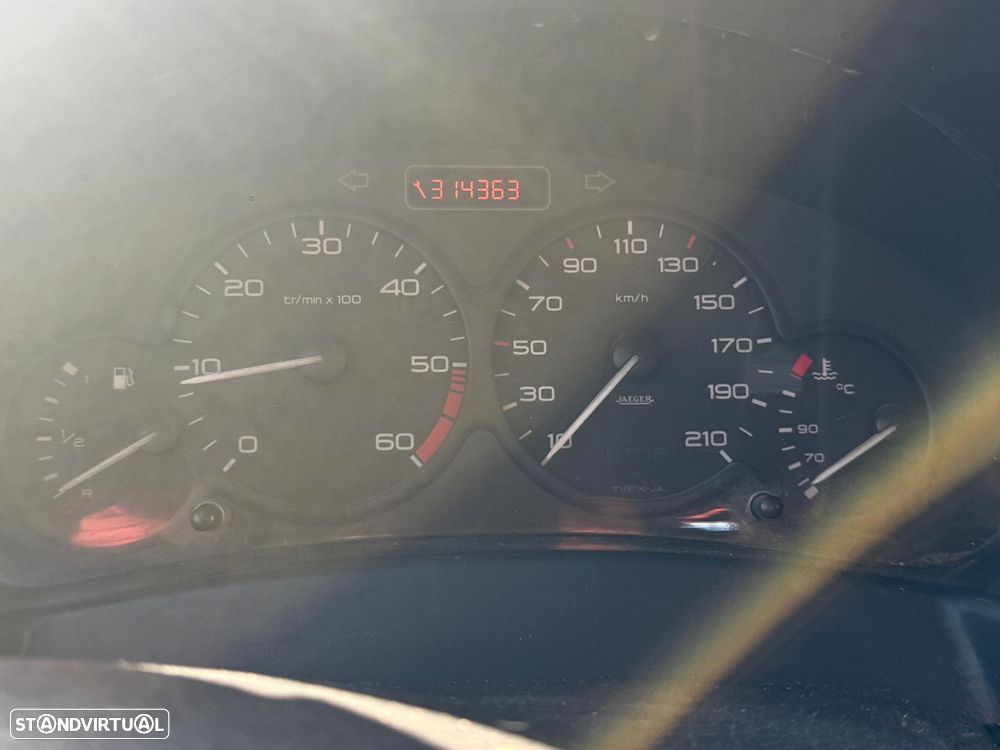 Peugeot Partner 2.0 HDi VTC - 9