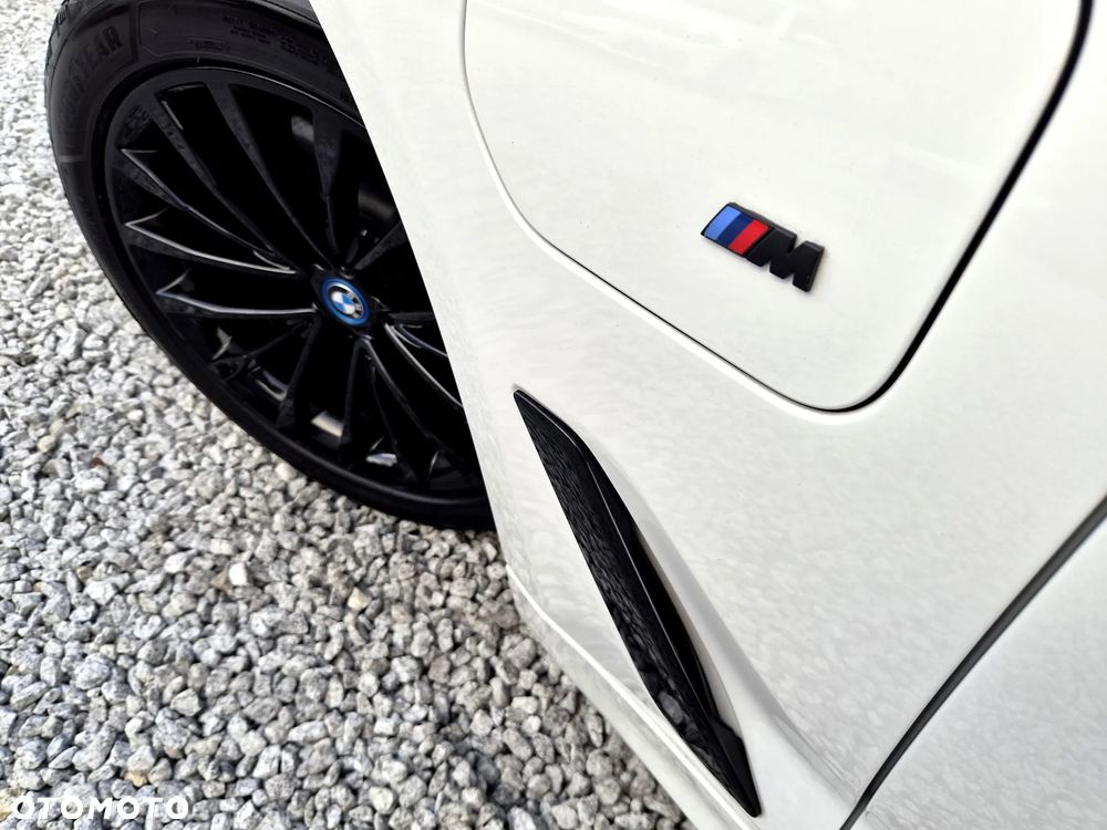 BMW Seria 5 520e M Sport sport - 28