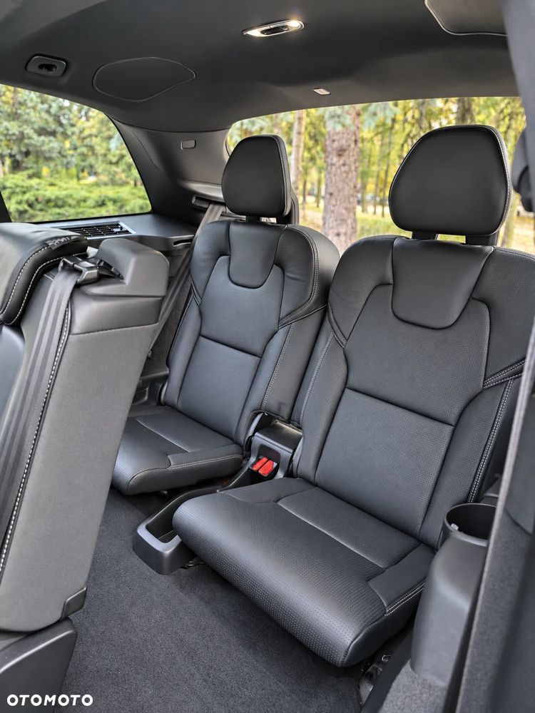Volvo XC 90 - 25