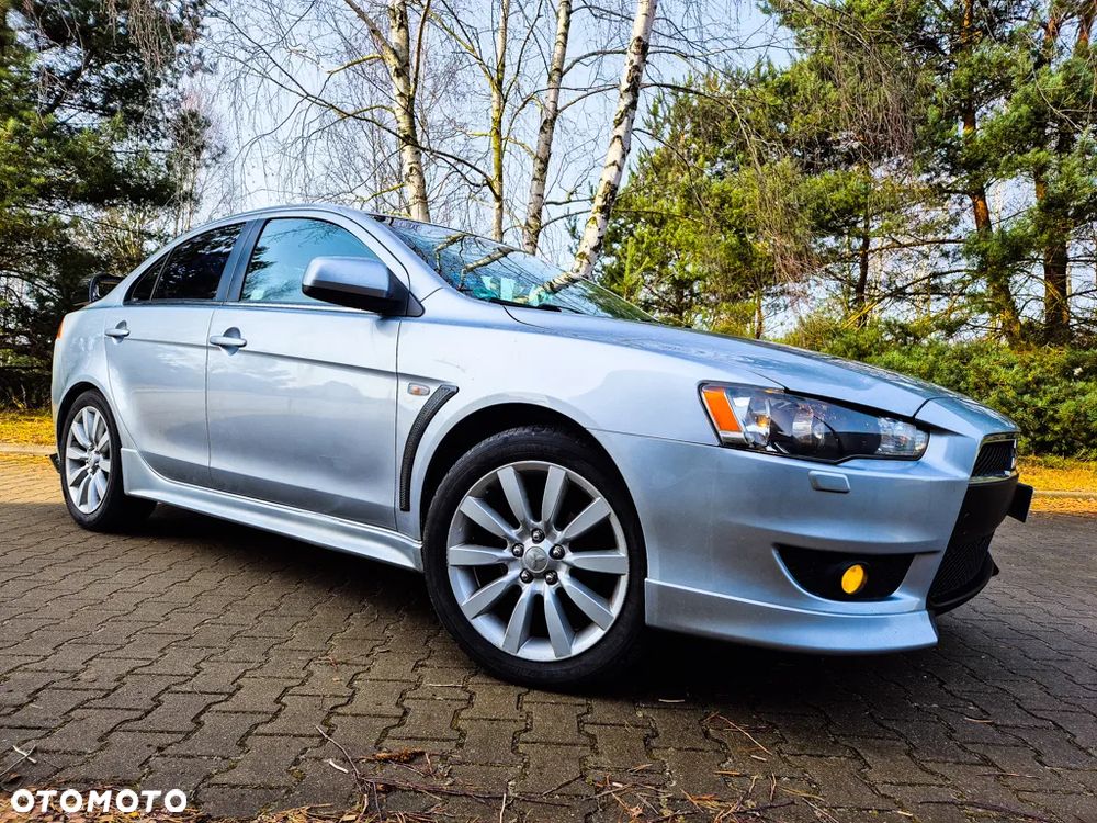 Mitsubishi Lancer 1.8 Intense - 11