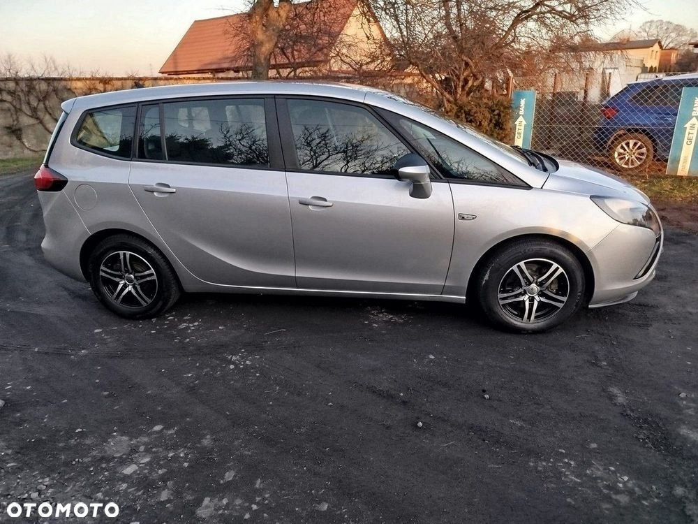 Opel Zafira - 7