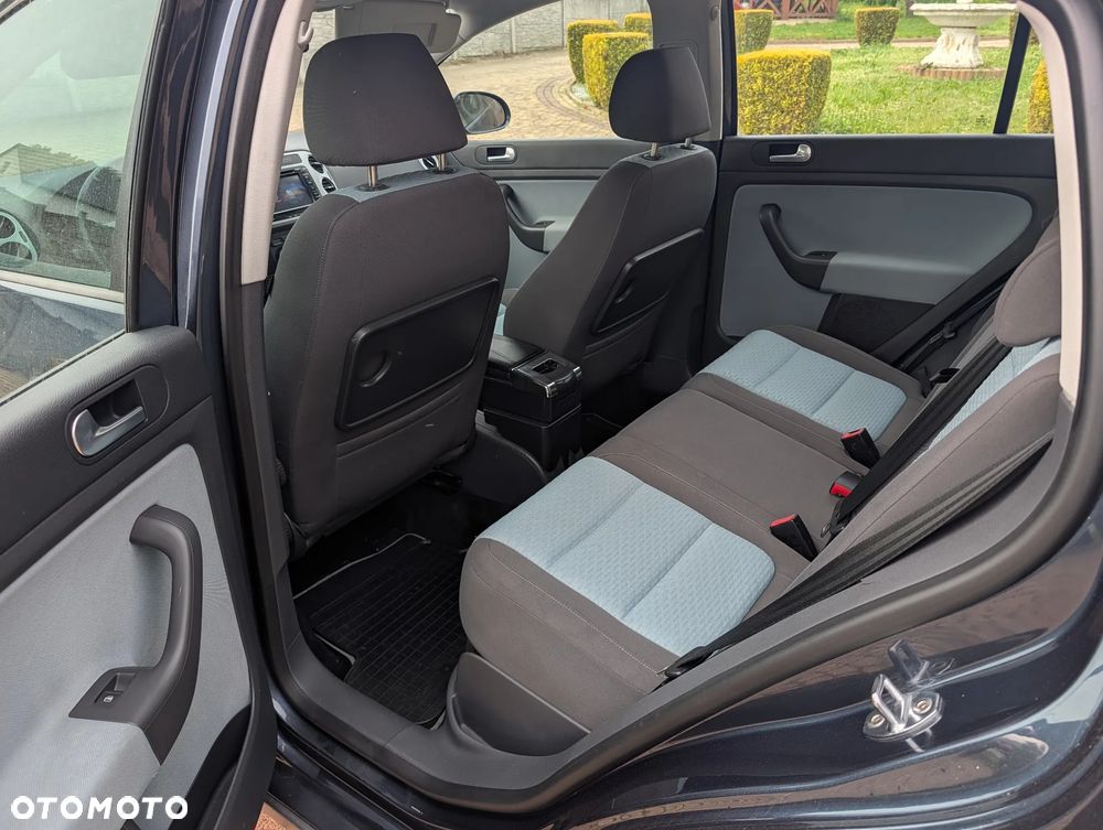 Volkswagen Golf Plus - 7