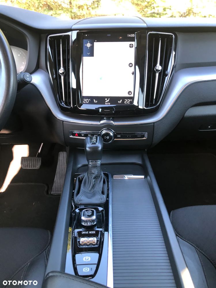 Volvo XC 60 D4 Momentum Pro - 30