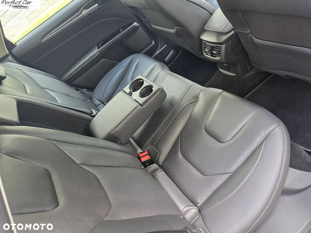 Ford Mondeo SW 2.0 Hybrid Executive Plus - 25