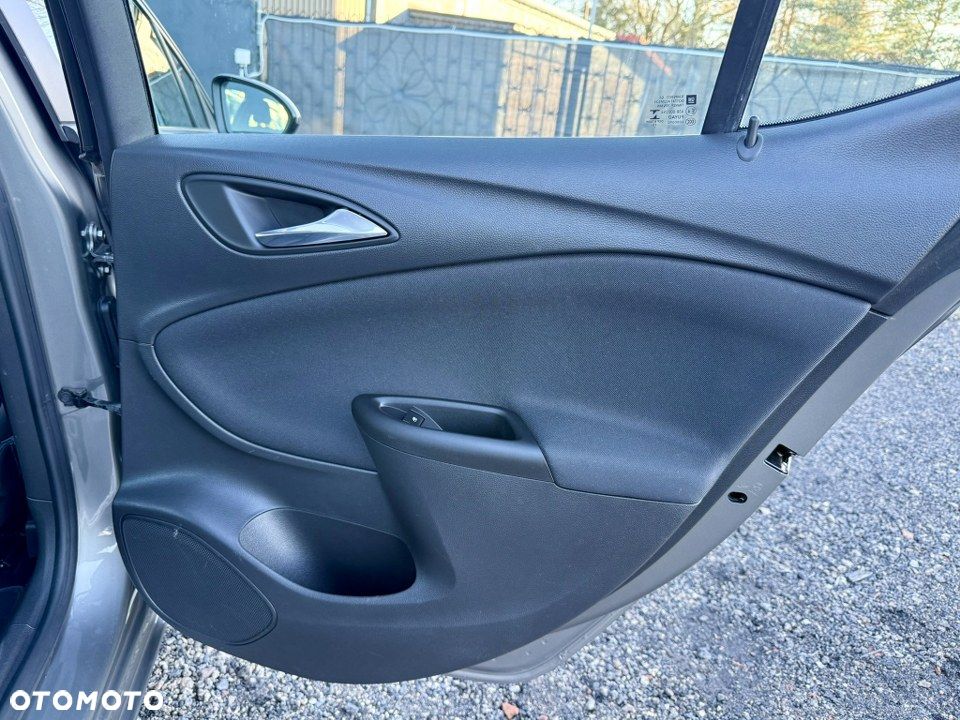 Opel Astra 1.4 Turbo Innovation - 34