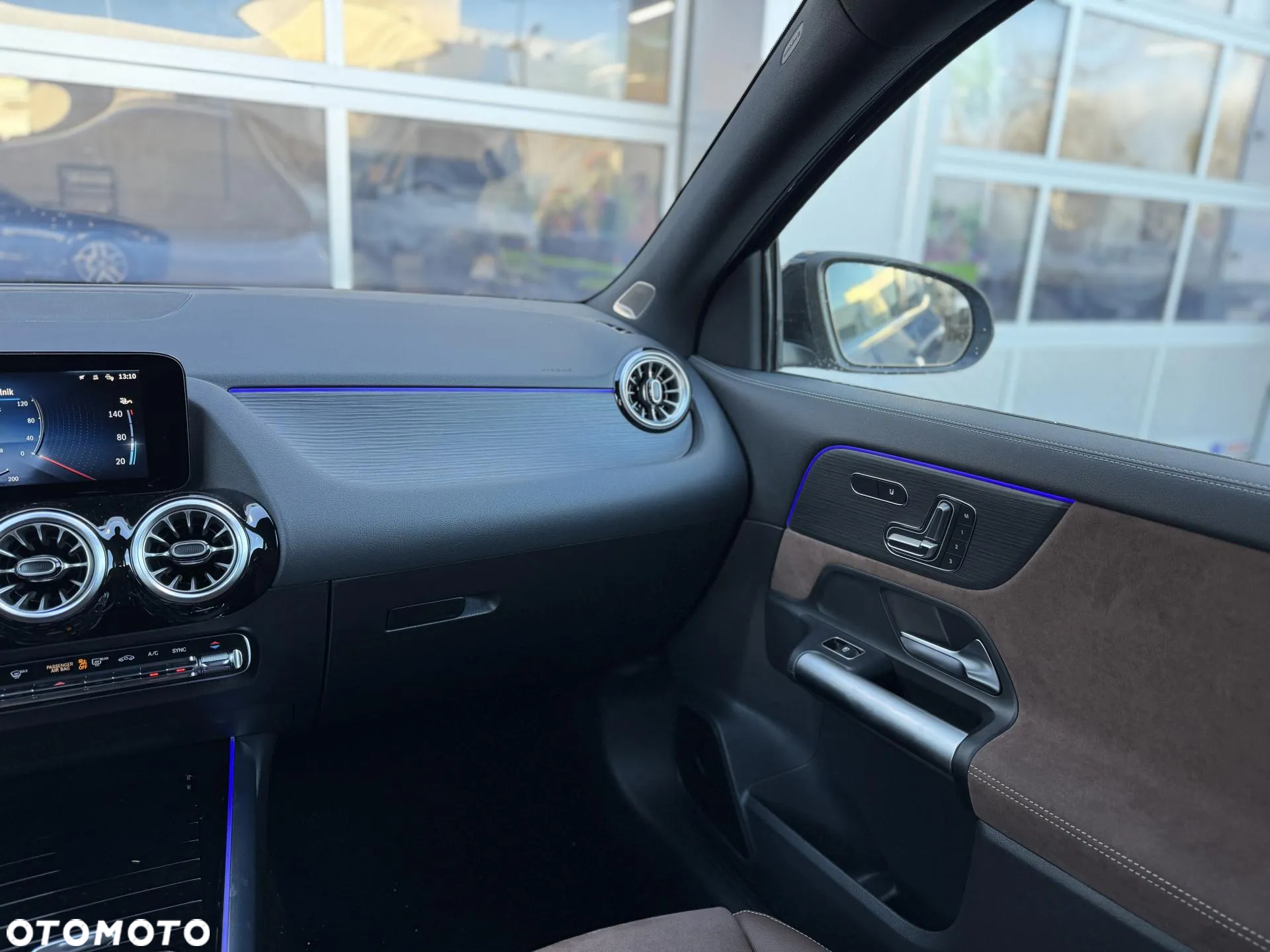 Mercedes-Benz GLA 200 AMG Line - 16
