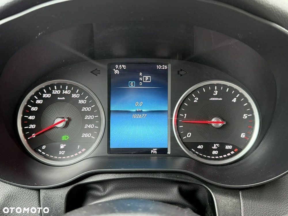 Mercedes-Benz GLC - 13