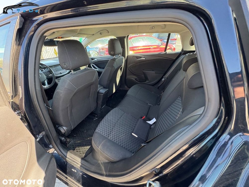 Opel Astra 1.4 Turbo Start/Stop Business - 25