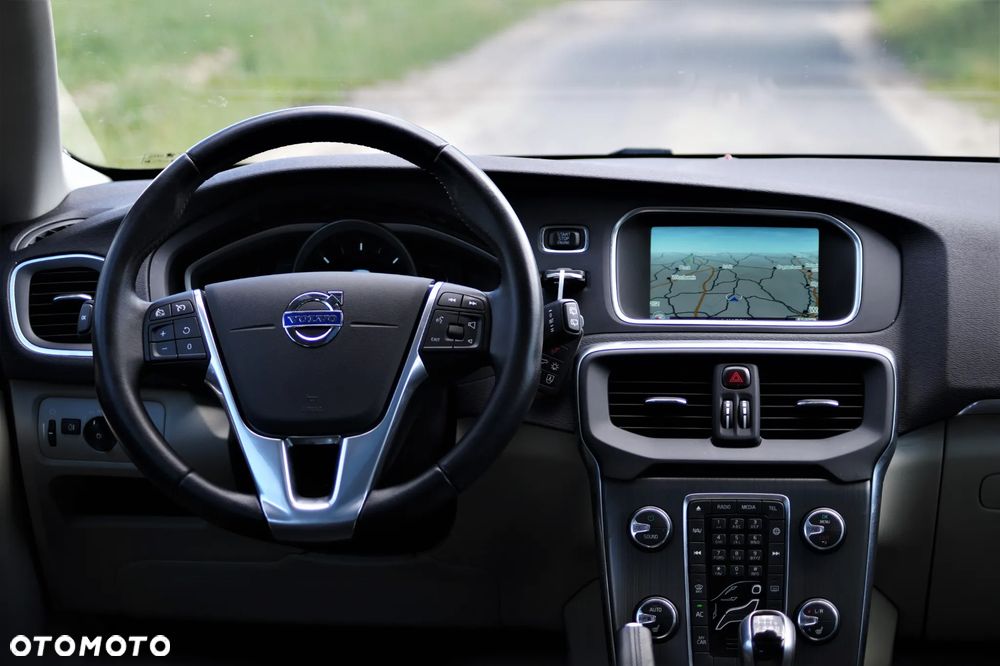 Volvo V40 - 36