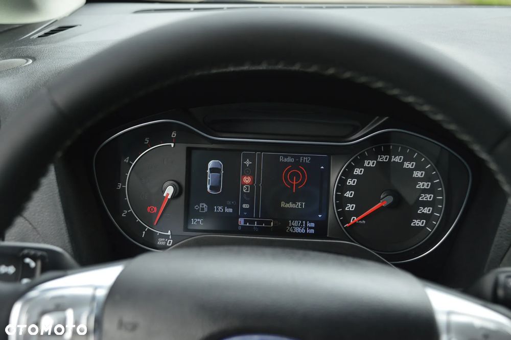 Ford Galaxy 2.0 TDCi DPF Champions Edition - 31