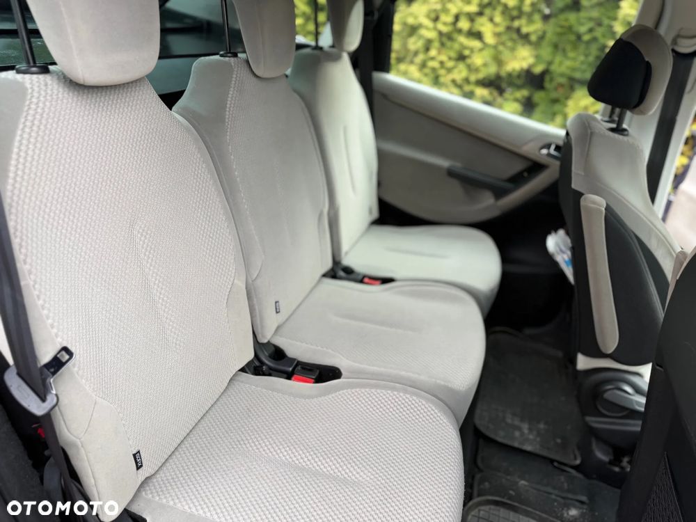 Citroën C4 Picasso - 13