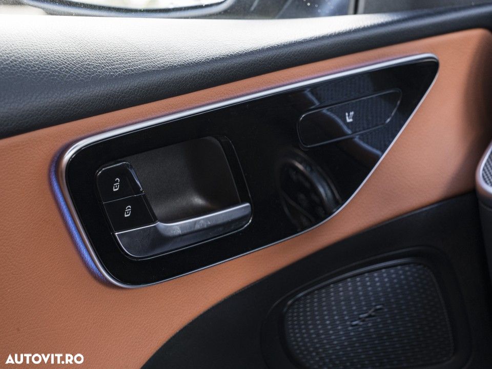 Mercedes-Benz C - 15