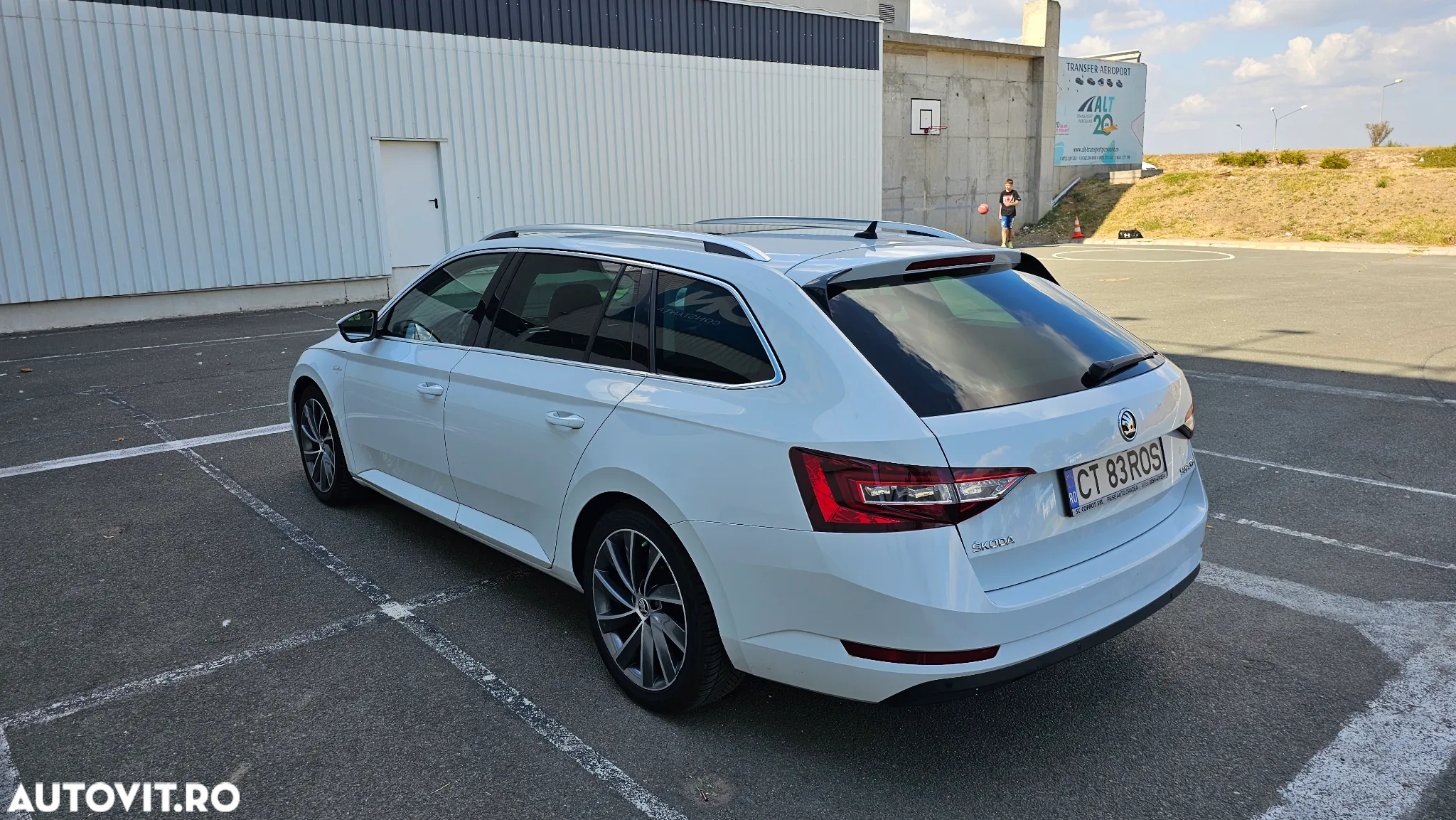 Skoda Superb 2.0 TDI DSG L&K - 6