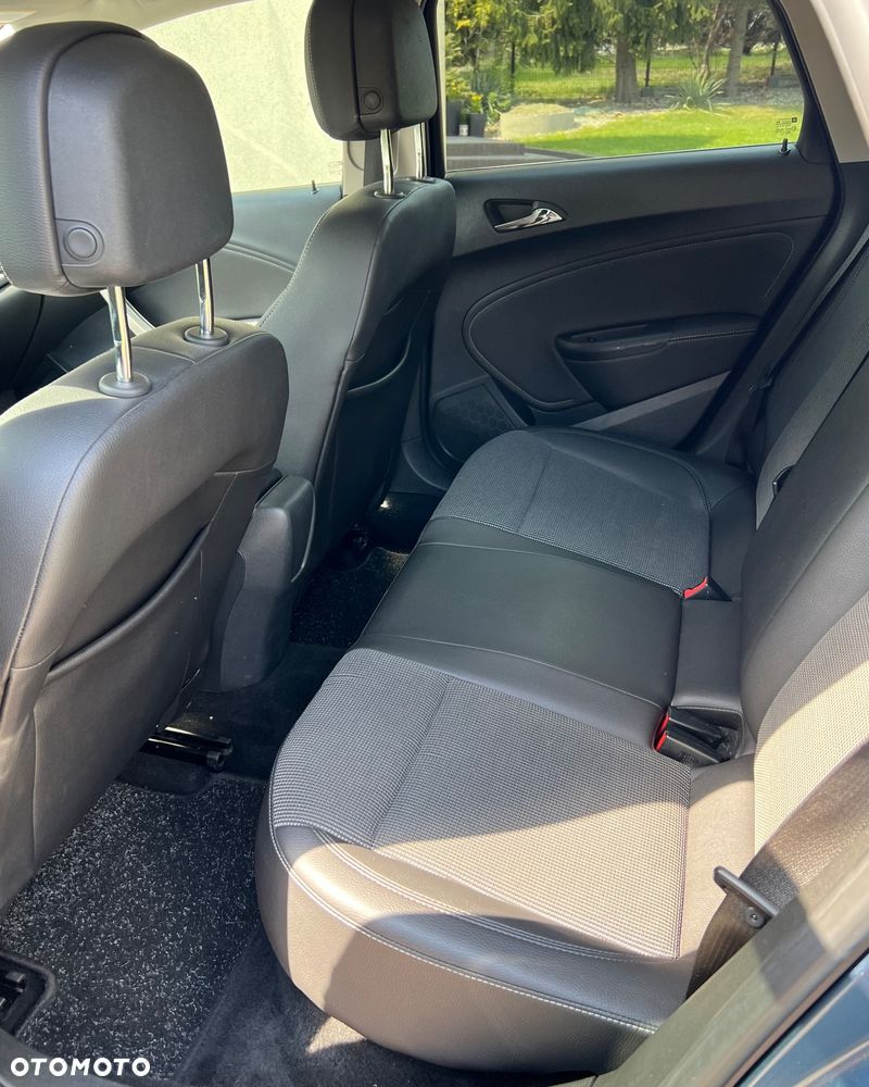 Opel Astra 1.4 T Cosmo - 17