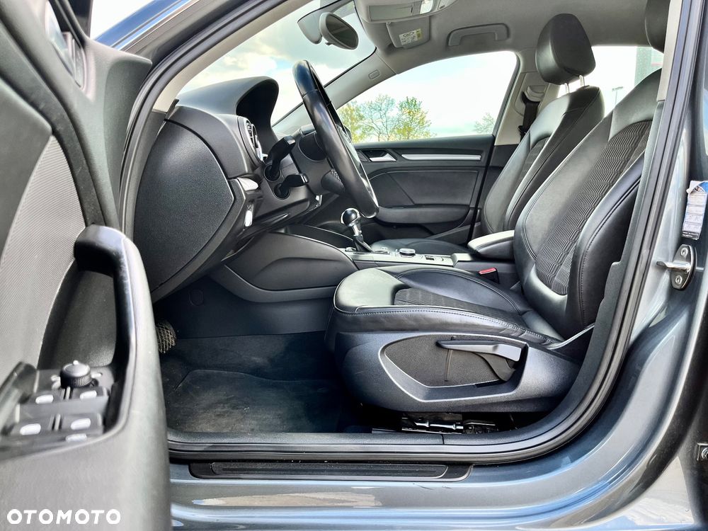 Audi A3 Sportback 1.6 TDI S tronic Attraction - 15