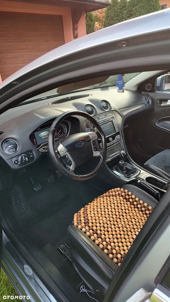Ford Mondeo - 10