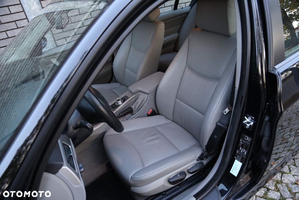 BMW Seria 3 - 27