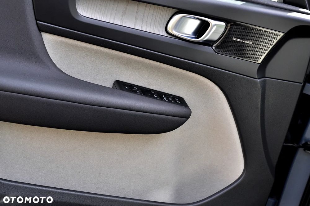 Volvo XC 40 T3 R-Design - 15
