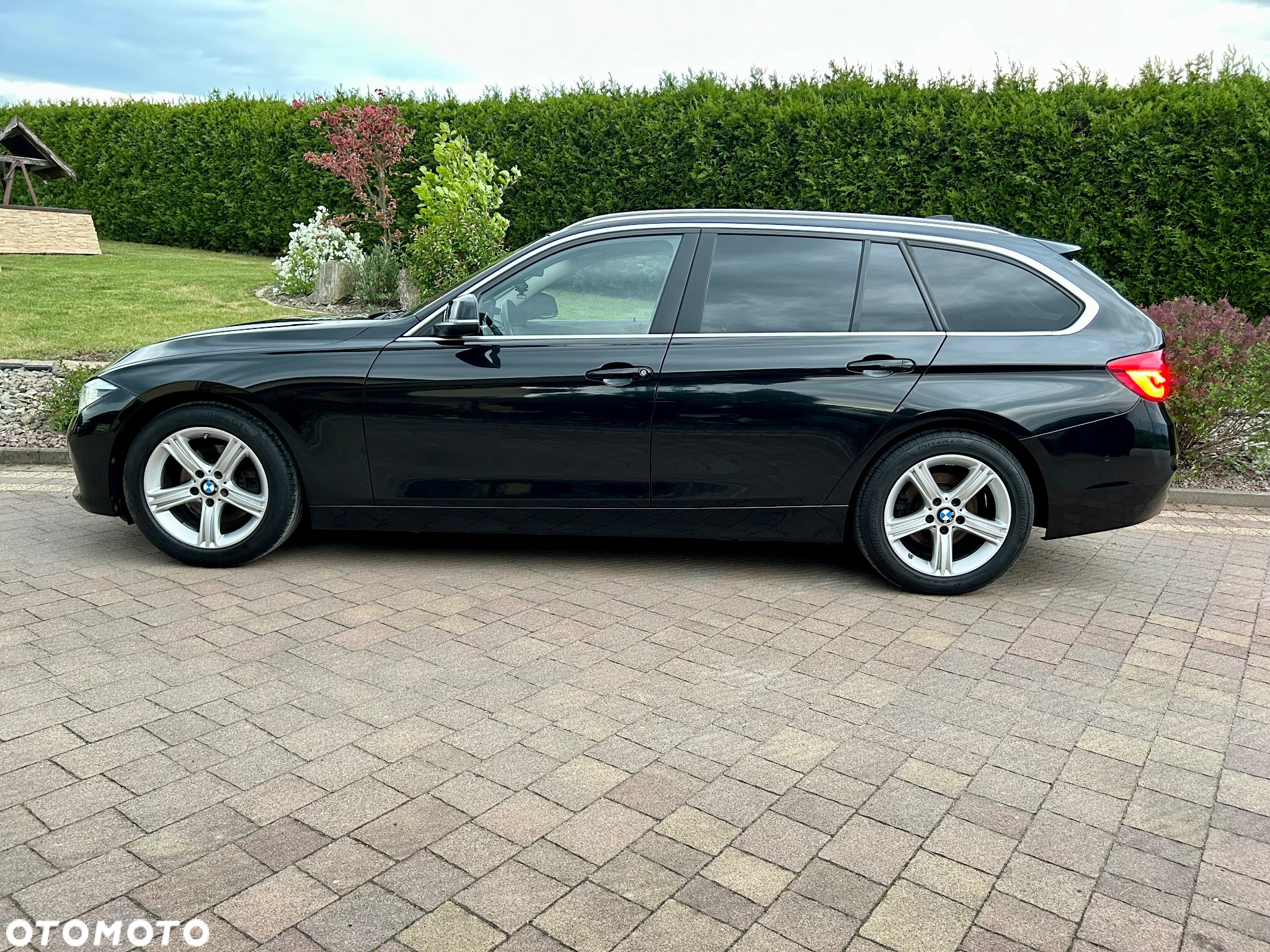 BMW Seria 3 320d Touring Sport Line - 8