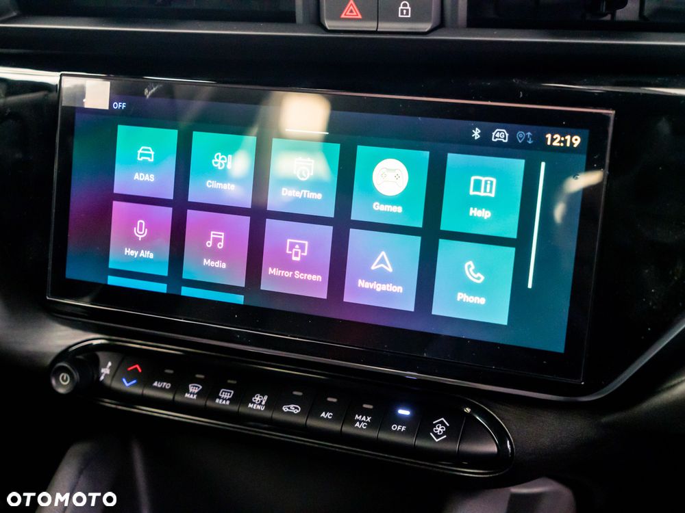 Alfa Romeo Junior 1.2 mHEV Ibrida Intensa eDCT - 35