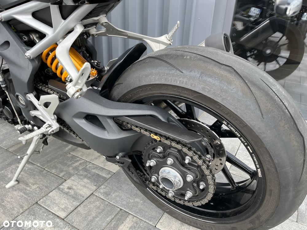 Triumph Speed Triple - 7