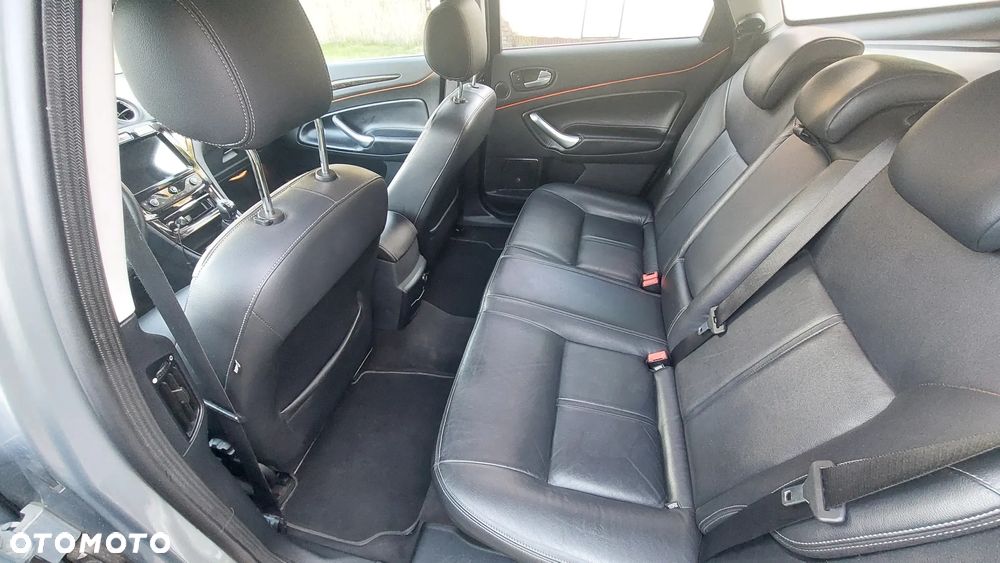 Ford Mondeo 2.0 Ghia Executive - 10