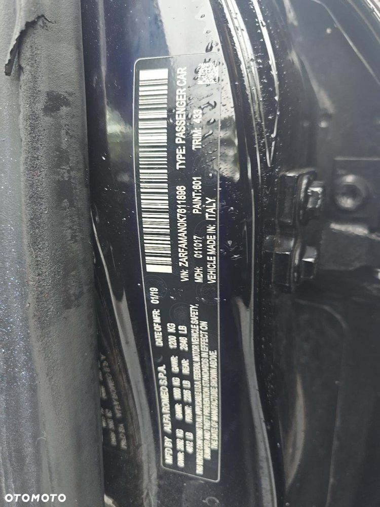 Alfa Romeo Giulia - 11