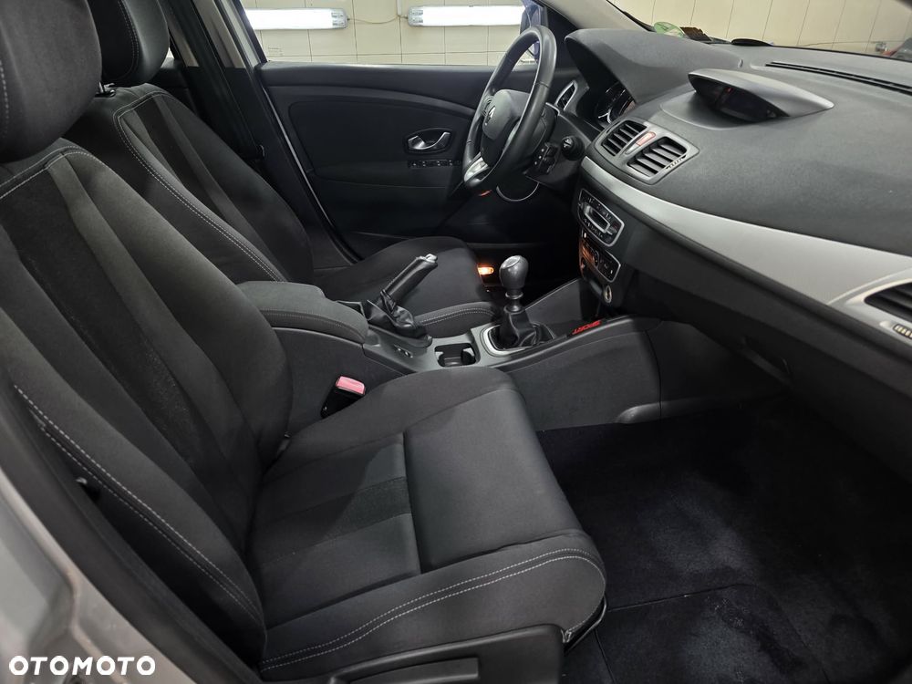 Renault Megane 1.6 16V 110 Dynamique - 21