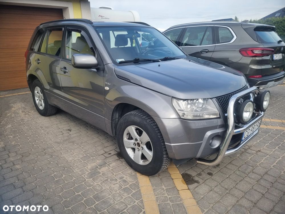 Suzuki Grand Vitara 1.9 DDiS Comfort DPF - 2