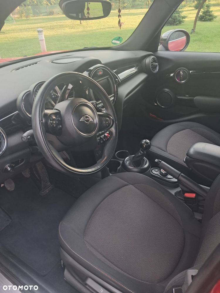 MINI Cooper Standard - 5