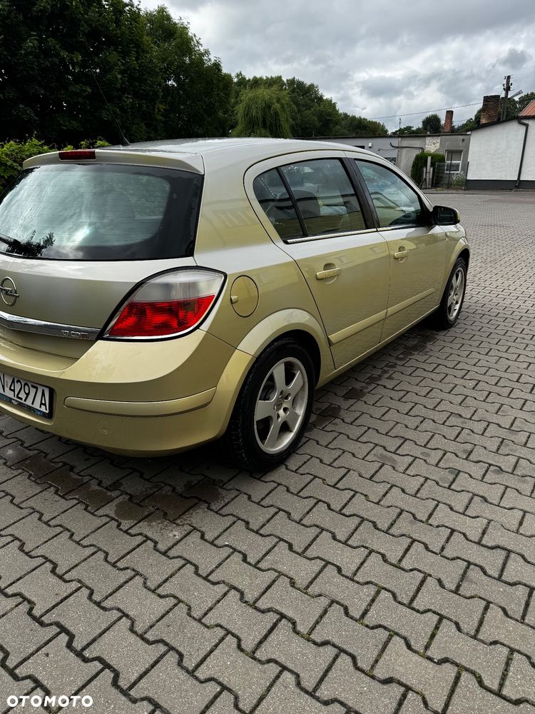 Opel Astra ver-iii-1-7-cdti - 4