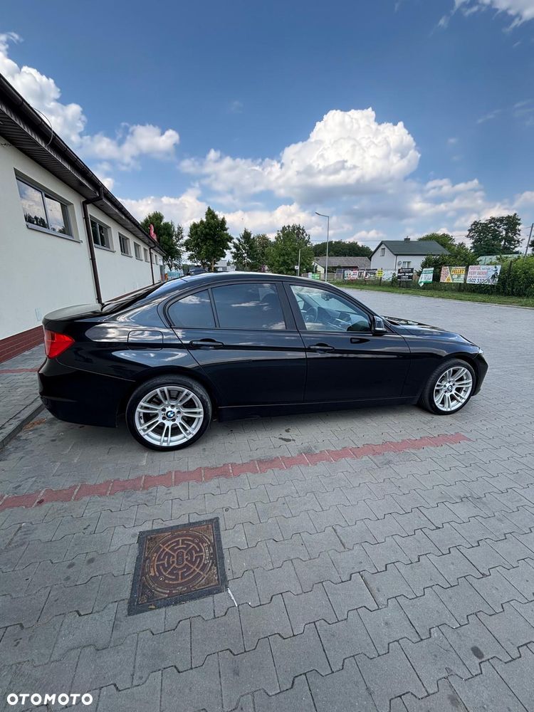 BMW Seria 3 330d - 3