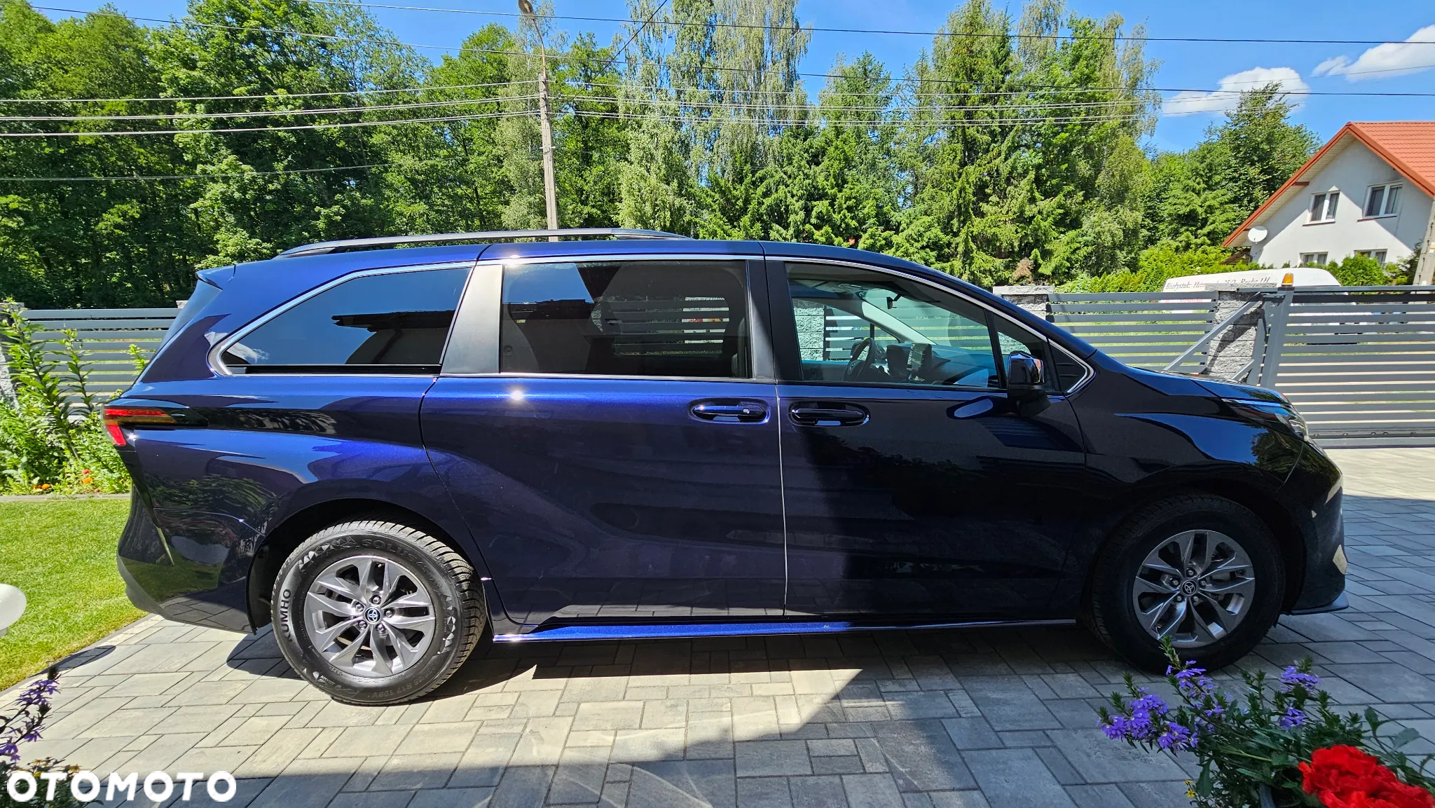 Toyota Sienna - 5