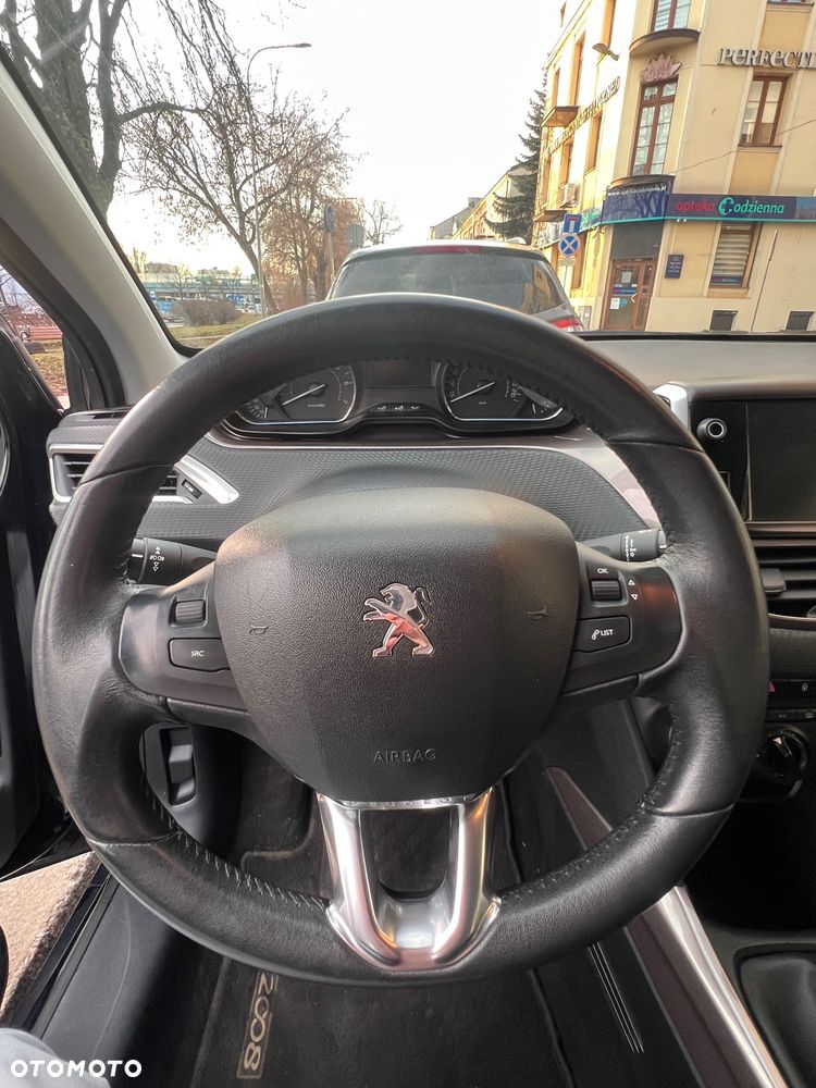 Peugeot 2008 82 VTI Acess - 38
