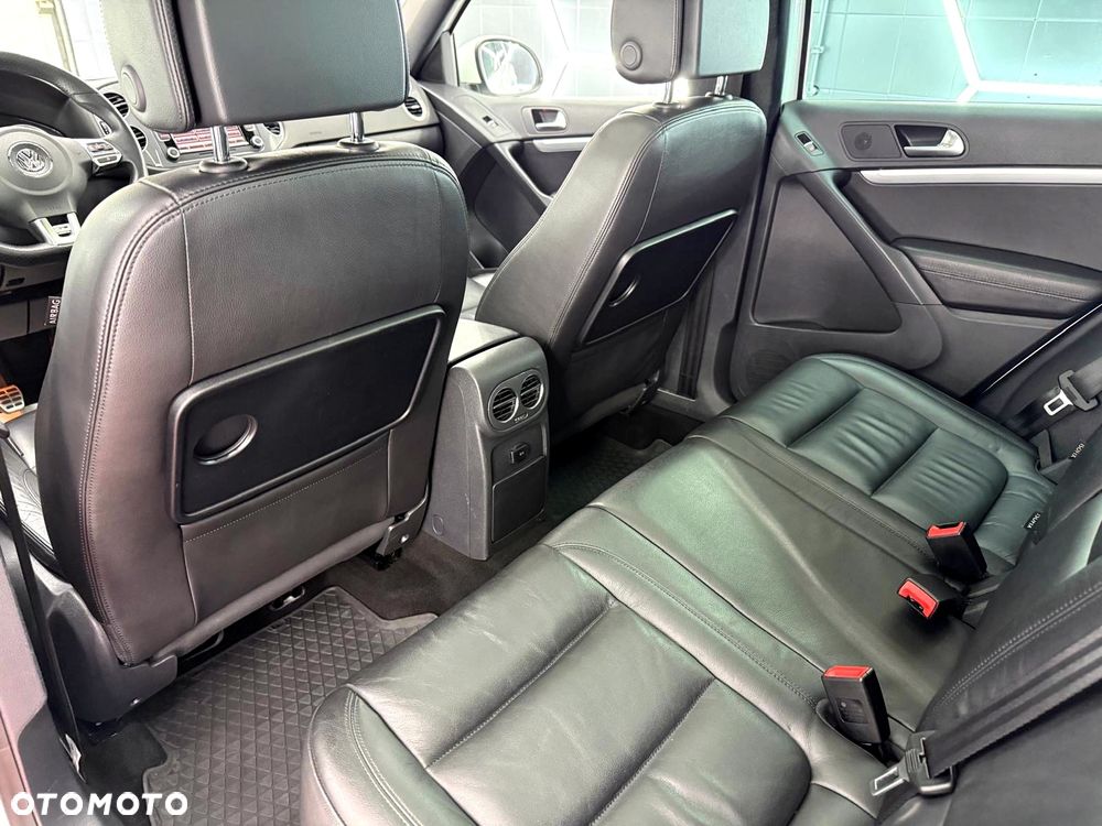 Volkswagen Tiguan 1.4 TSI 4Mot Perfectline R-Style - 25