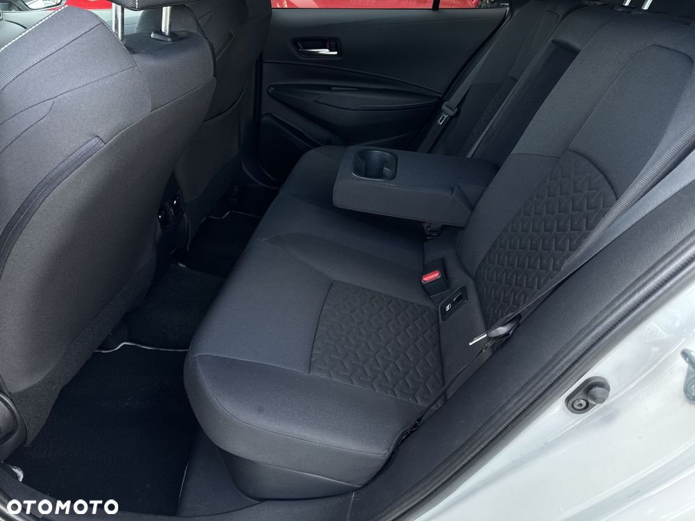 Toyota Corolla 1.8 Hybrid Comfort - 33