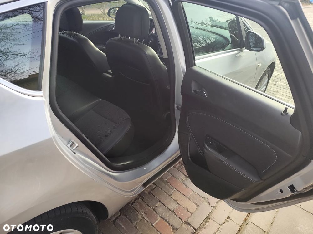 Opel Astra 1.4 T Cosmo S&S - 13