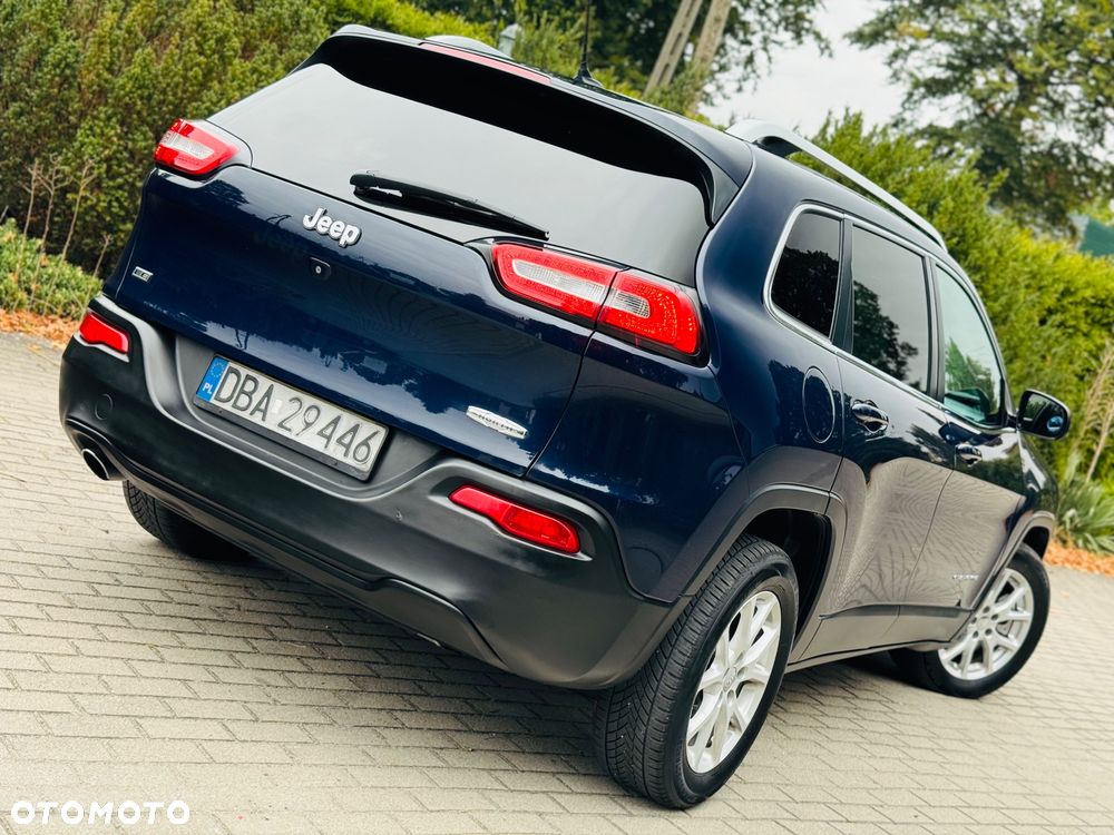 Jeep Cherokee - 3