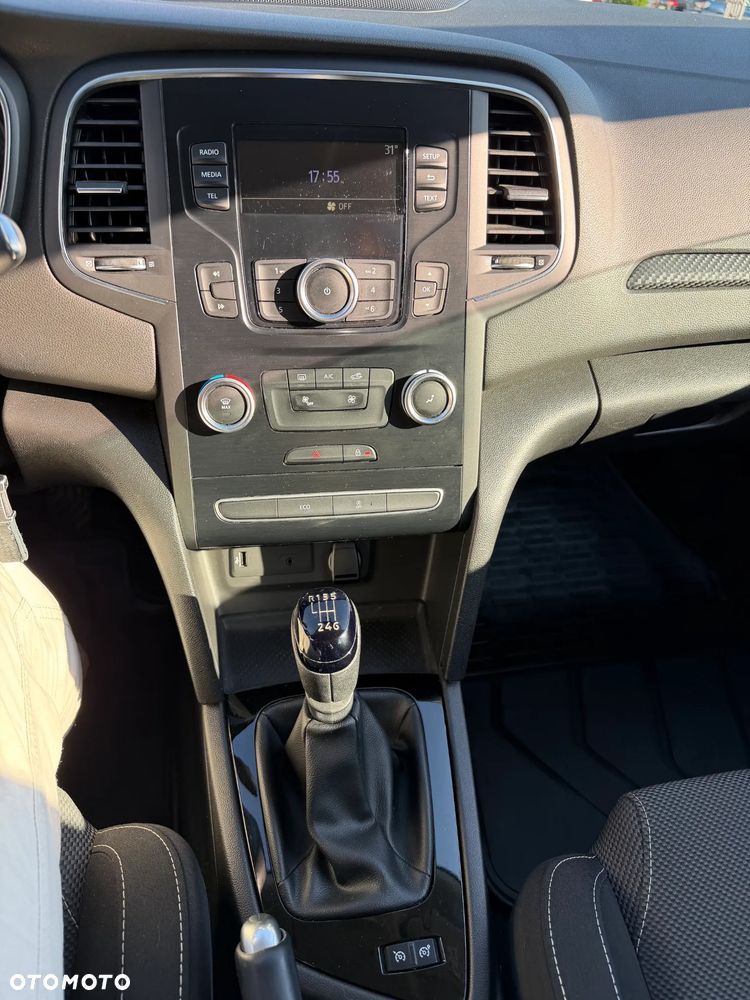 Renault Megane 1.3 TCe FAP Life - 30