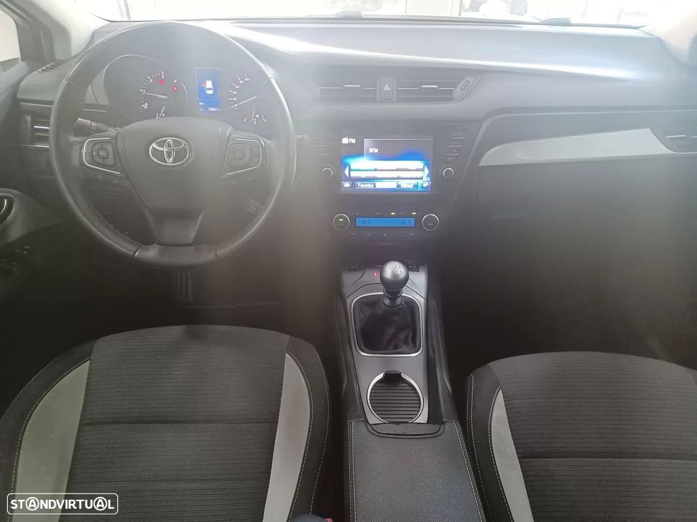 Toyota Avensis Touring Sports 1.6 D-4D Edition-S - 20
