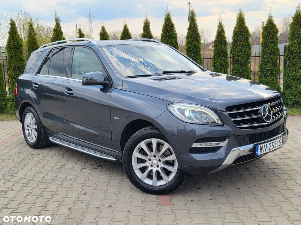 Mercedes-Benz ML 350 BlueEff 4-Matic - 32